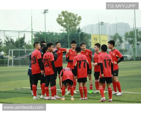 足球明星合照精彩瞬间集锦视频分享让你领略球场魅力与友谊的完美结合 足球明星合照精彩瞬间集锦视频分享让你领略球场魅力与友谊的完美结合