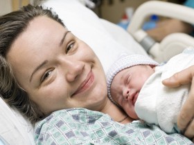 研究显示，在分娩过程中“随意”口服摄入并发症没有增加